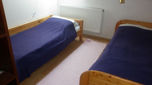 Lakótérben elhelyezett ágyak
